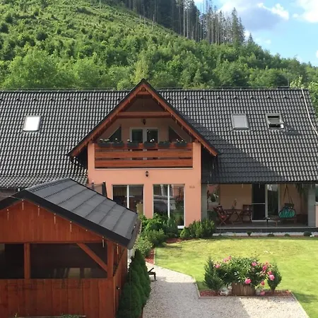 Dovolenkovy Dom Carnica *